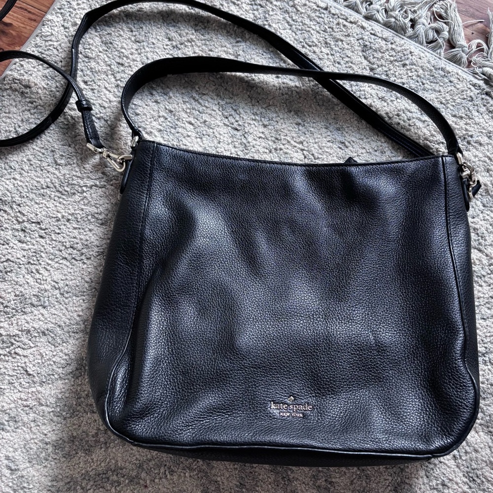 kate spade black pebbled leather shoulder bag with gold logo